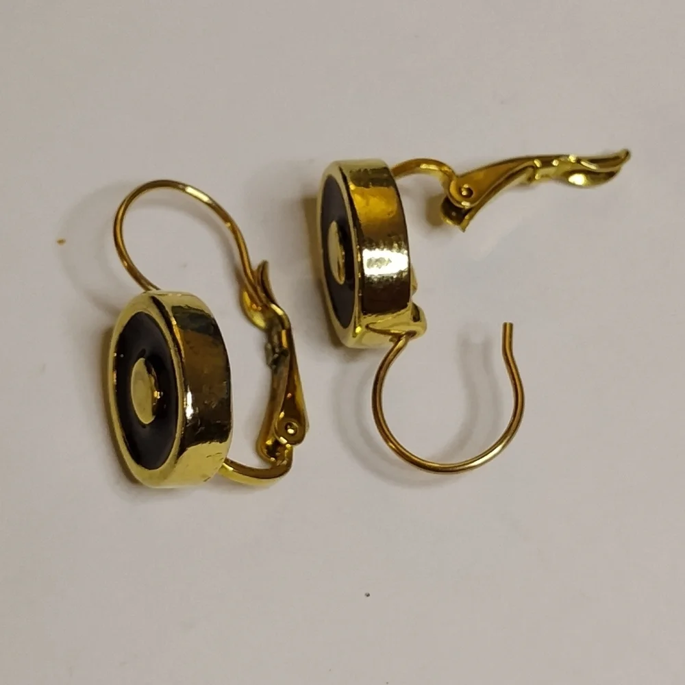 Vintage Liz‎ Claiborne Dainty Gold And Black Signed Lever Back Earrings